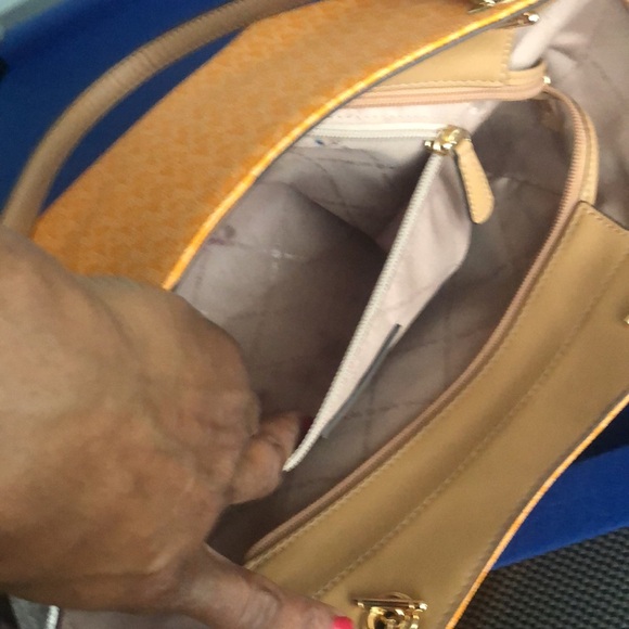 Michael Kors Orange and Brown Women's Bag (Excellent care!) - Picture 6 of 13